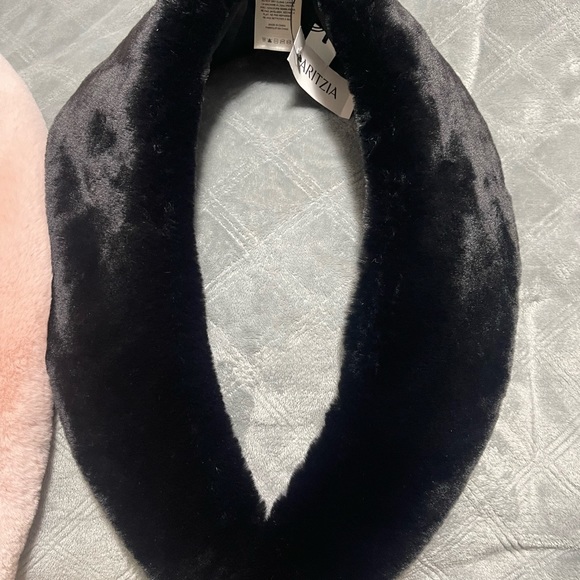 Aritzia Faux/Fur - Picture 2 of 3